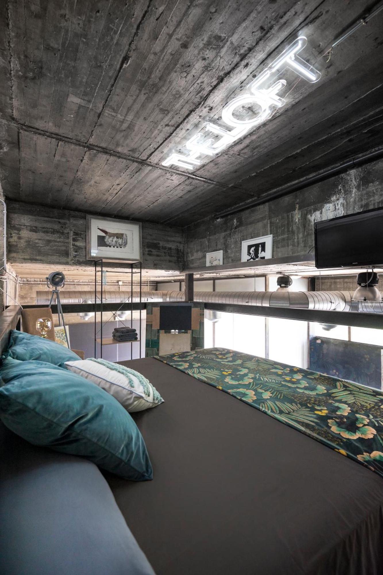 The Loft - With Private Pool & Jacuzzi Villa Corbera de Llobregat Exterior photo